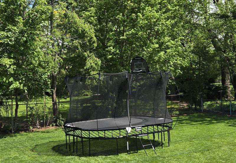 Trampoline sin resortes armado en patio